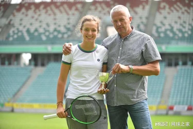 神备受瞩目 神备受瞩目